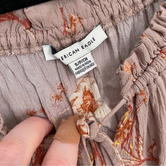 American Eagle | Purple Floral Smocked Cropped Shoulder Blouse | Size Small - Picture 9 of 11